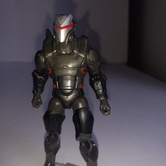 Fortnite Omega Toy Figurine 4" Tall with Weapons Scar Gun and Parasol - Picture 10 of 16